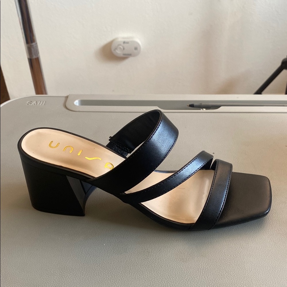 Unisa Miriam Slide Sandal - Picture 2 of 8